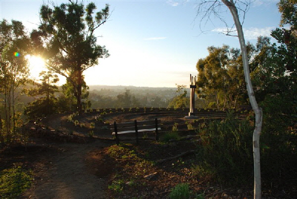 Sunset-at-the-labyrinth_2